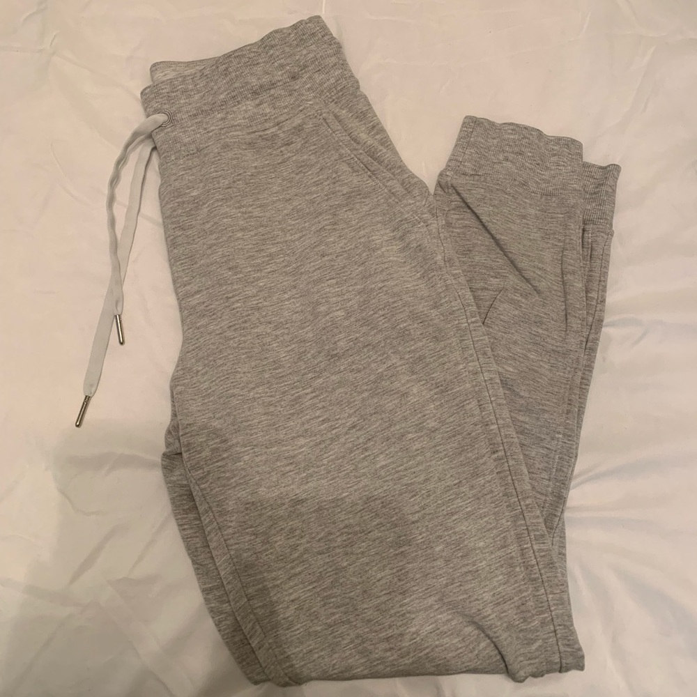 Lululemon Gray Scuba High - Rise joggers!!